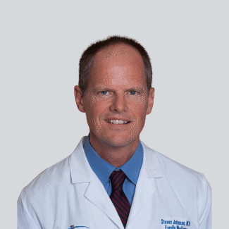 Headshots for Website (4)